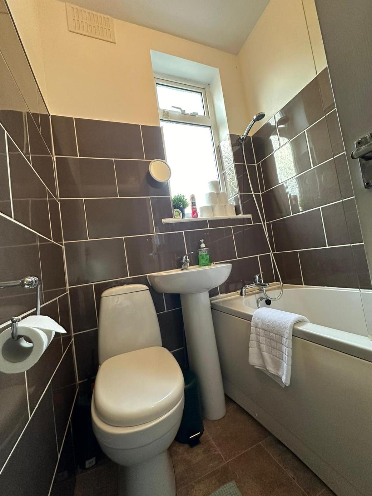 City Hideaway, Entire House Kingston upon Hull Zewnętrze zdjęcie